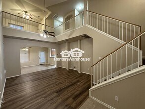 10214 Maydelle Dr in Austin, TX - Building Photo - Building Photo