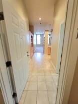 2315 Harborside Dr in Galveston, TX - Building Photo