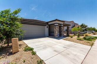 18021 Avenida del Sol W in Surprise, AZ - Building Photo - Building Photo