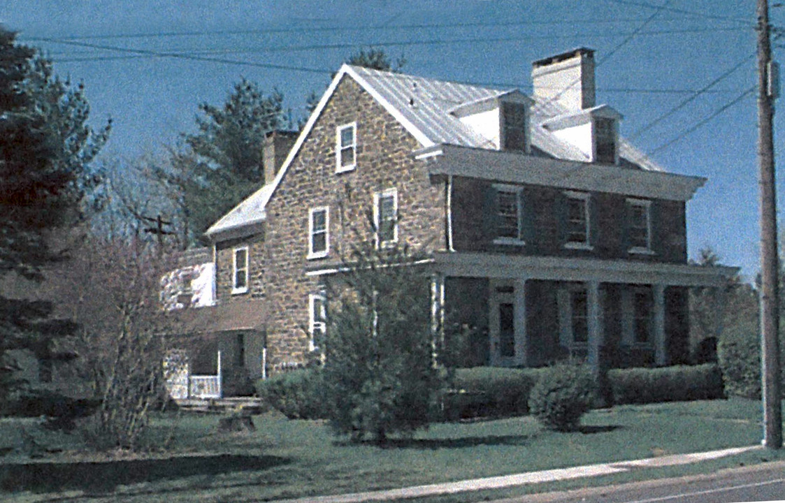 510 S State St in Newtown, PA - Foto de edificio