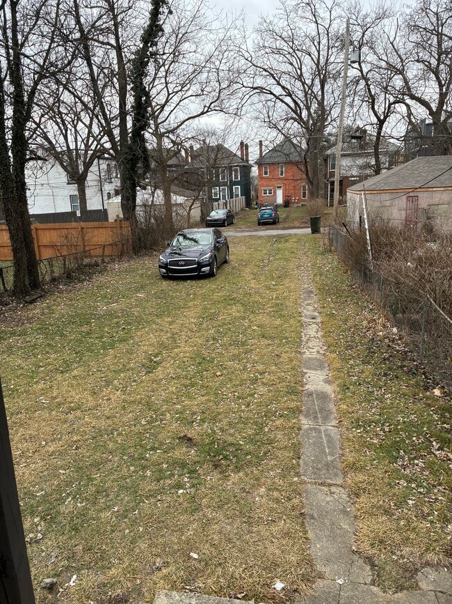 551 Wilson Ave in Columbus, OH - Foto de edificio - Building Photo