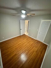 5204 Beach Dr, Unit A in Panama City, FL - Foto de edificio - Building Photo