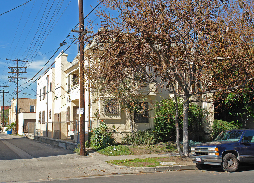 313 N Stanley Ave in Los Angeles, CA - Foto de edificio