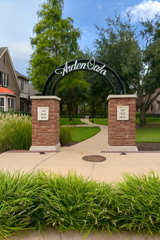 property at 907 Arden Oaks Dr