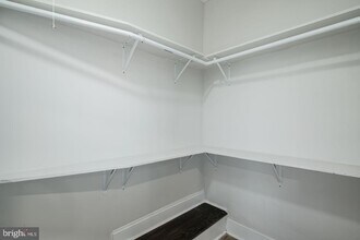 819 S 2nd St-Unit -2 in Philadelphia, PA - Building Photo - Building Photo