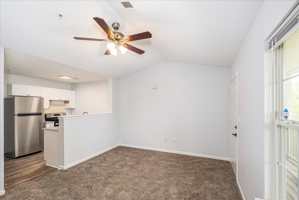 Carlson Bay Luxury Apartments in Fayetteville, NC