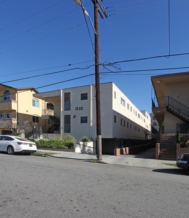 1222 N New Hampshire Ave in Los Angeles, CA - Building Photo - Building Photo