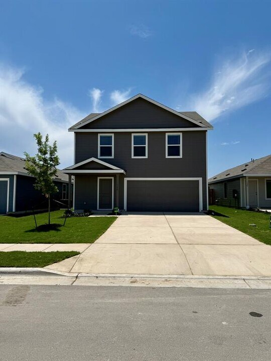 128 Ghost Stories Wy in Hutto, TX - Building Photo