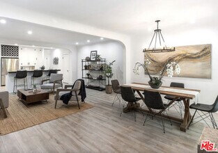 839 N Mansfield Ave in Los Angeles, CA - Building Photo - Building Photo