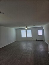 10710 Ellerston Rd in Cleveland, TX - Building Photo - Building Photo