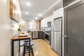 64 Frankfort St in Boston, MA - Building Photo - Building Photo