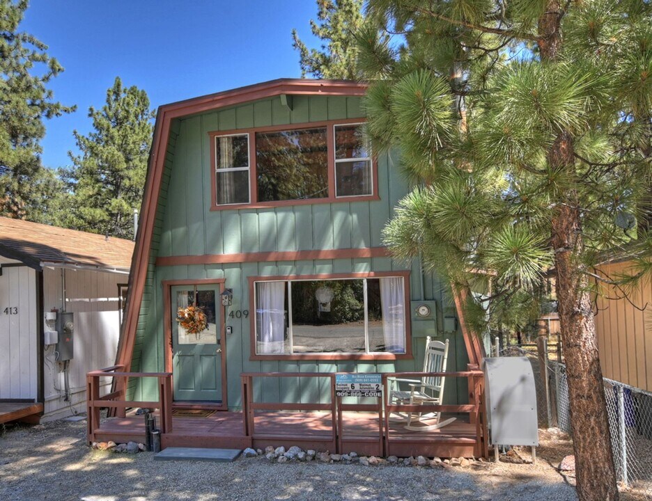 409 W Sherwood Blvd in Big Bear, CA - Building Photo