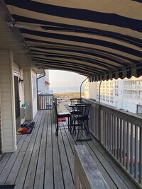 107 S Victoria Ave, Unit 4D photo'