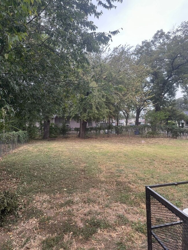 718 Rusk St in Waco, TX - Building Photo - Building Photo