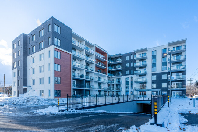 3390 De La Pérade Rue in Québec, QC - Building Photo - Building Photo