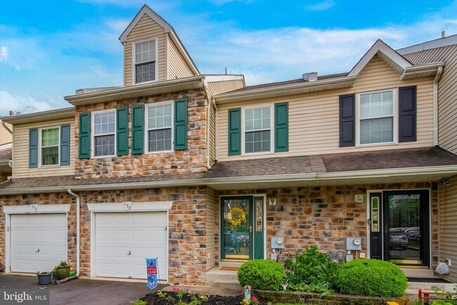 property at 559 Broxton Ct