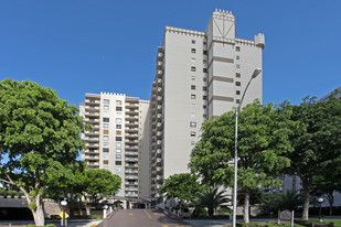 1865 S Ocean Dr Apartments