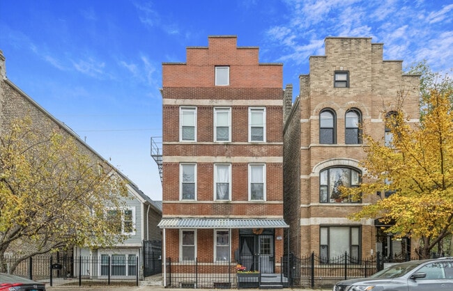 1743 W 18th Pl, Unit 1F