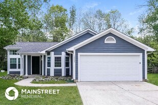 10005 Dunfries Rd in Matthews, NC - Building Photo