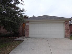 1051 Wood Stream Dr in Grand Prairie, TX - Building Photo