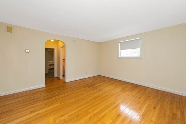 5950 Bennington St in Philadelphia, PA - Building Photo - Building Photo