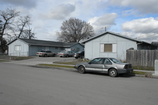 3001-3009 E 4th Ave in Spokane, WA - Building Photo - Building Photo