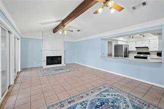 7110 Sungate Dr in Austin, TX - Building Photo - Building Photo
