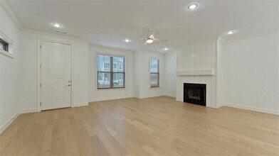 4402 W Bronco Dr in Fayetteville, AR - Building Photo - Building Photo