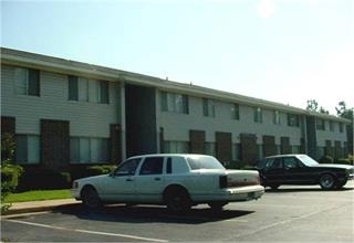 Indian Oaks in Fort Valley, GA - Building Photo