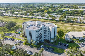 La Costa Del Mar in Boca Raton, FL - Building Photo - Building Photo