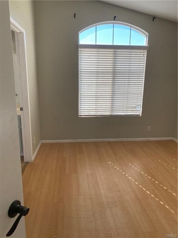 26732 Kicking Horse Dr in Corona, CA - Foto de edificio - Building Photo