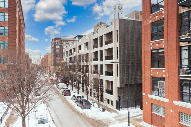 West Loop Collection in Chicago, IL - Building Photo - Building Photo