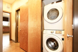 713 S Central St, Unit 104 in Knoxville, TN - Building Photo - Building Photo