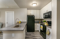 The Springs Apartments in Lancaster, CA - Foto de edificio - Interior Photo