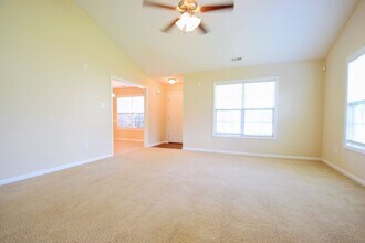 137 Water Wood Ct in Raeford, NC - Building Photo - Building Photo