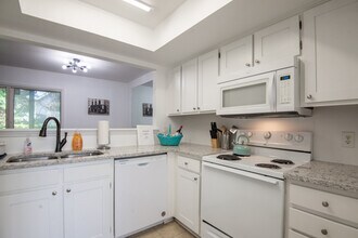 5308 Amity Springs Dr, Unit Amity Springs in Charlotte, NC - Building Photo - Building Photo