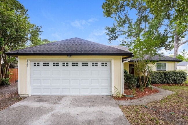property at 3298 Deerfield Pointe Dr