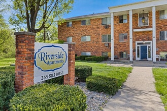Riverside Apartments in Albion, MI - Foto de edificio - Building Photo