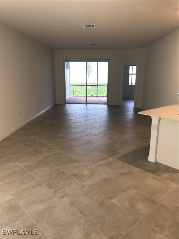 property at 2016 Vermont Ln