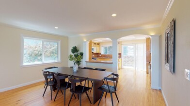 1618 King St in Belmont, CA - Building Photo - Building Photo