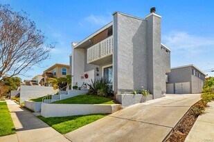 7752 Liberty Drive in Huntington Beach, CA - Building Photo
