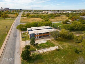 526 E N 7th St in Abilene, TX - Building Photo - Building Photo