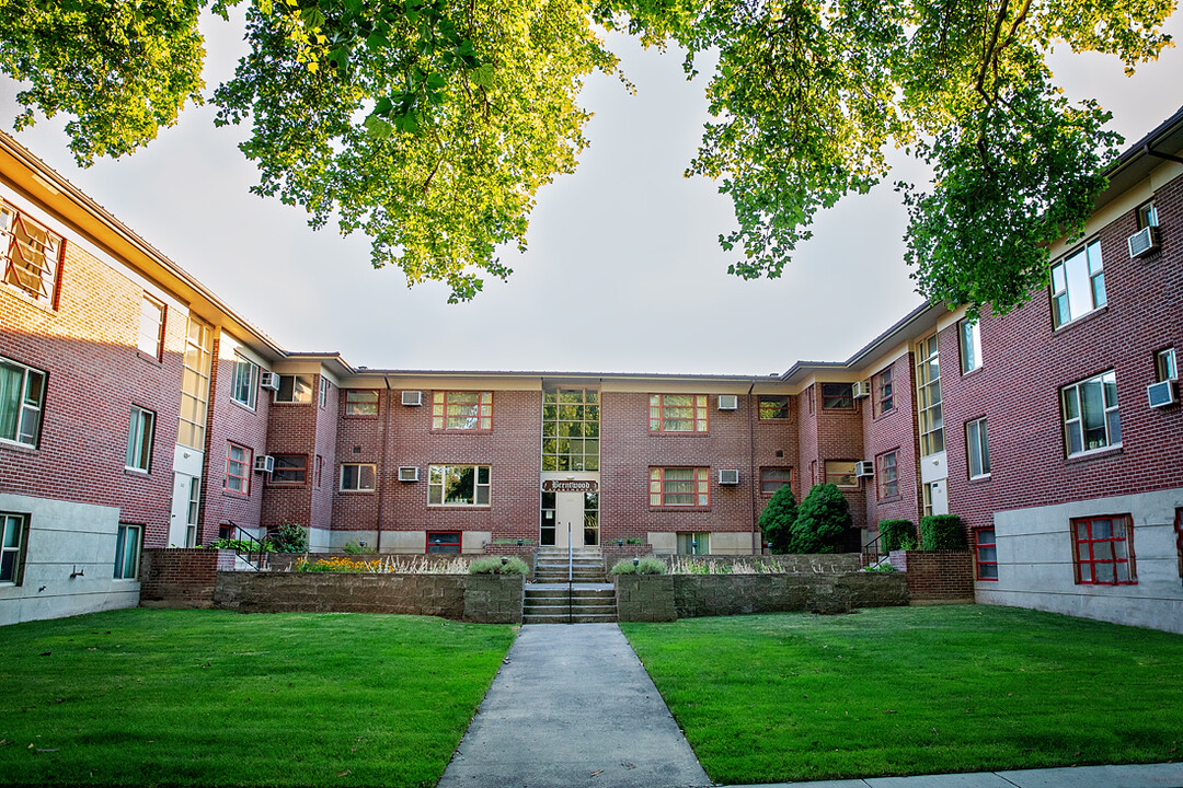 Brentwood Apartments in Walla Walla, WA - Building Photo