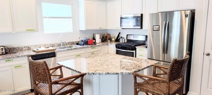 12 Pacolet Ln in Beaufort, SC - Building Photo - Building Photo