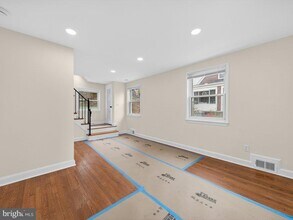 10506 Lorain Ave in Silver Spring, MD - Building Photo - Building Photo