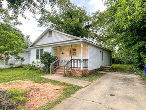 14 Briggs Ave in Greenville, SC - Building Photo - Building Photo