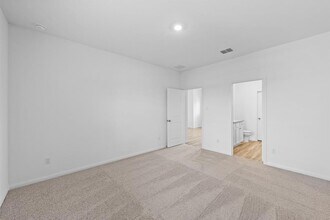 18236 Stellers Sea St in Elgin, TX - Building Photo - Building Photo