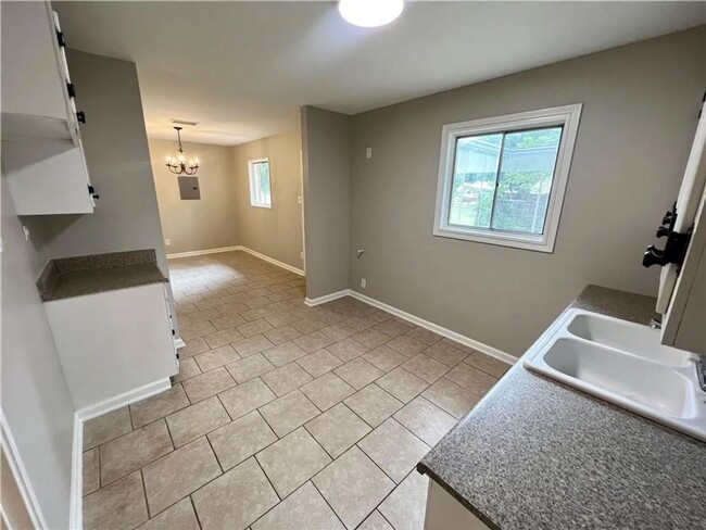 4118 Seabreeze Rd N in Mobile, AL - Building Photo - Building Photo