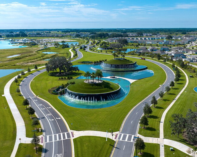 11592 Radiant Shr Lp in San Antonio, FL - Building Photo - Building Photo