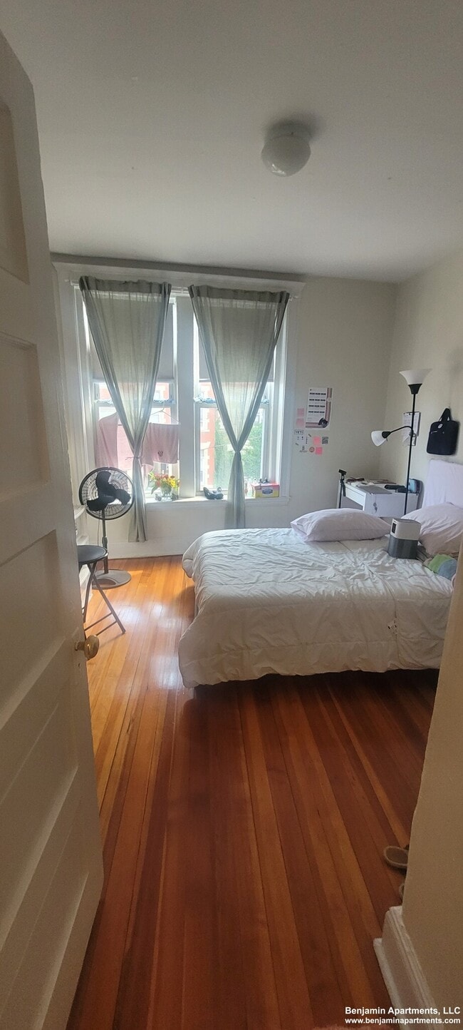property at 19 Mt Hood Rd